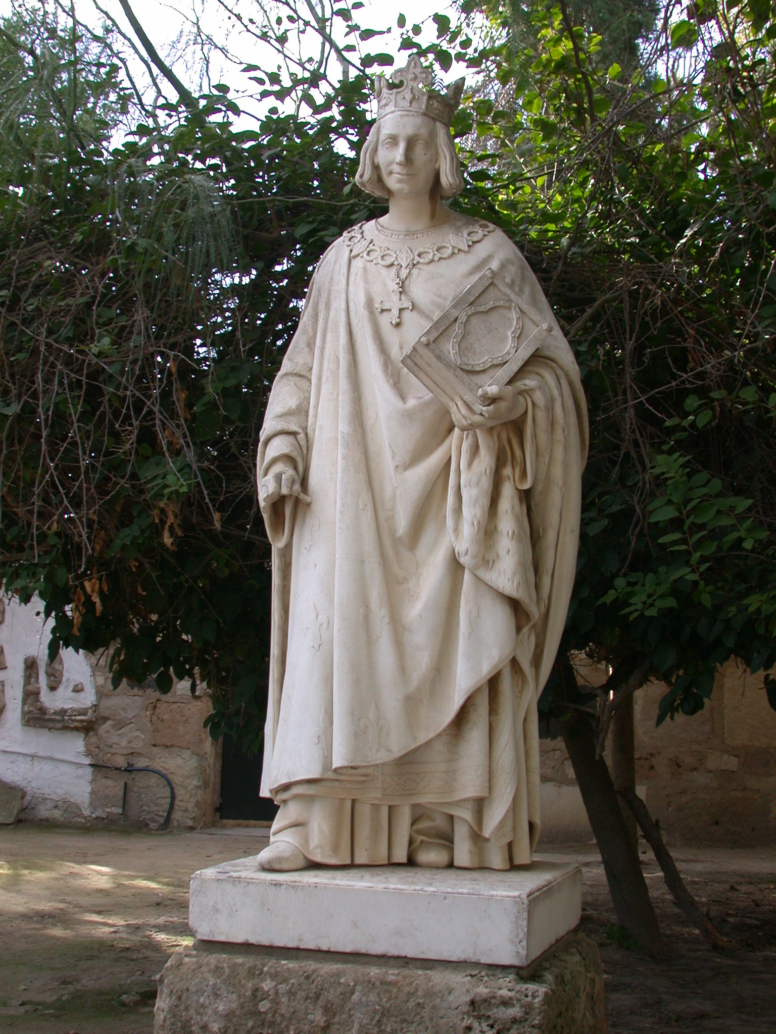 Carthage,_statue_de_Saint_Louis