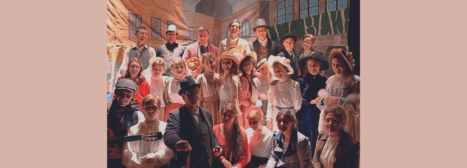 Troupe des Ménestrels : que vivent culture et langue françaises ! – Entretien avec Paul Alexandre